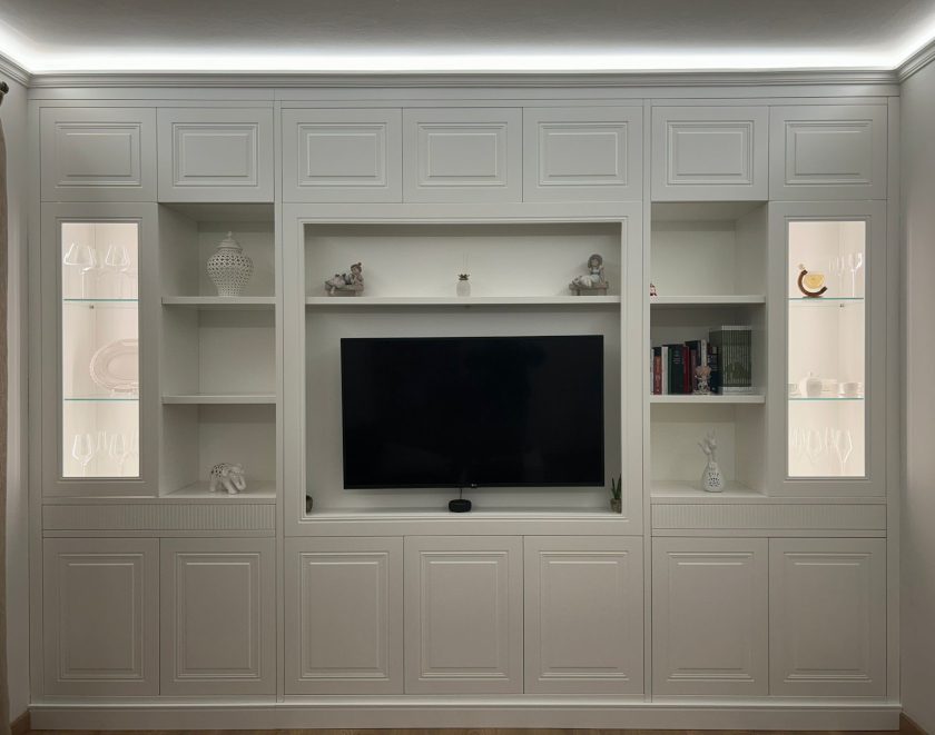 Libreria timeless con anta Classic Light laccata bianca
