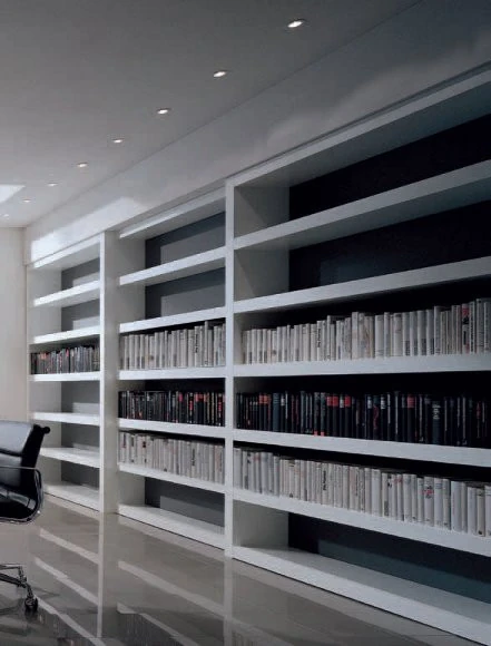 Libreria moderna su misura Maxxi laccata bianca ripiani spessi
